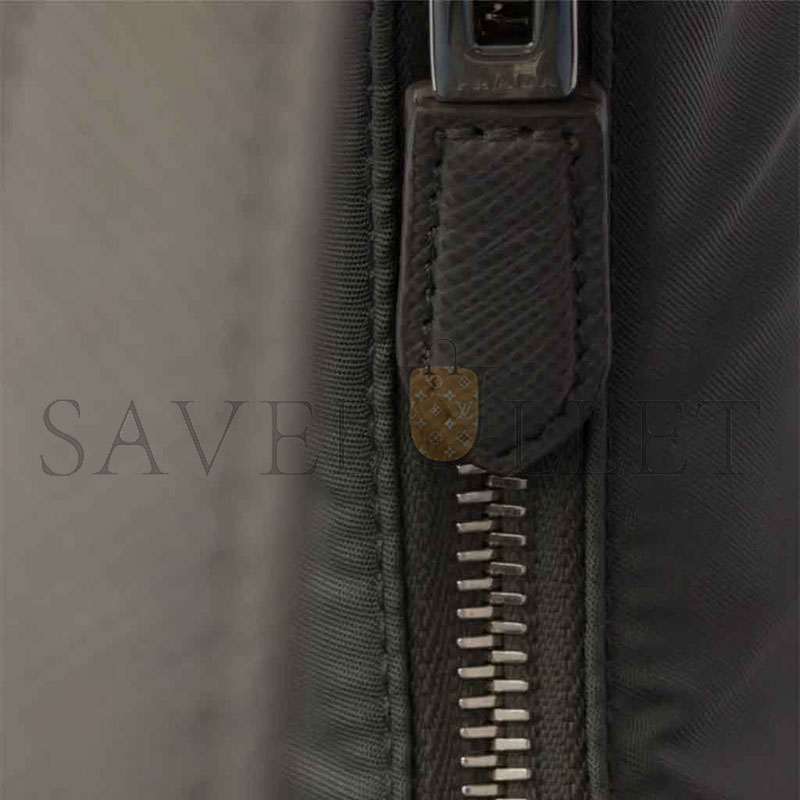 PRADA RE-EDITION 2005 ZIPPER MINI HANDBAG 1N204M (22*18*6.5cm)